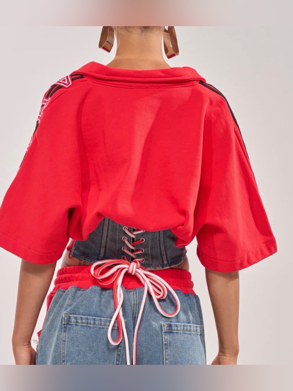 NWT AKIRA Red Cropped Zip-Front oversized Top with Denim Corset - Picture 3 of 4
